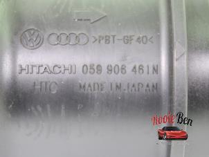 Luftmassenmesser van een Audi A5 Cabrio (8F7) 3.0 TDI V6 24V Quattro 2014