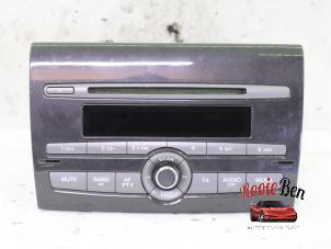 Used Radio CD player Fiat Bravo (198A) 1.4 T-Jet 16V 120 Price on request offered by Rooie Ben autodemontage
