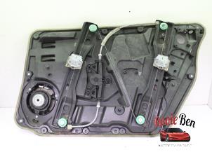 Used Window mechanism 4-door, front left Mercedes A (W176) 1.6 A-180 16V Price on request offered by Rooie Ben autodemontage