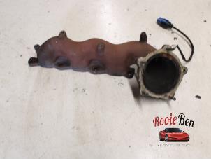 Used Exhaust manifold Kia Sorento I (JC) 3.5 V6 24V Price on request offered by Rooie Ben autodemontage
