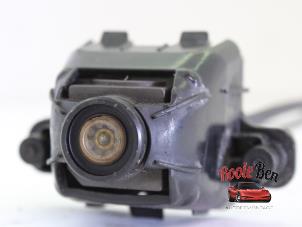 Używane Kamera przednia Mercedes C Estate (S205) C-350 e 2.0 16V Cena na żądanie oferowane przez Rooie Ben autodemontage
