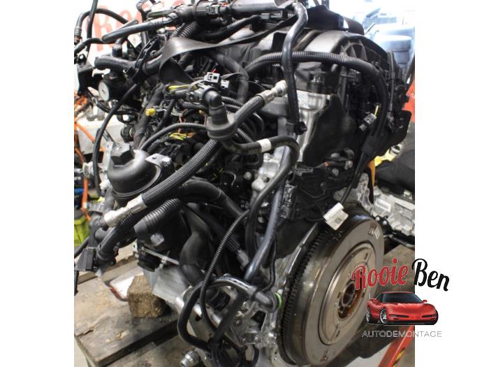 Engine from a BMW 3 serie (F30) 330e 2016