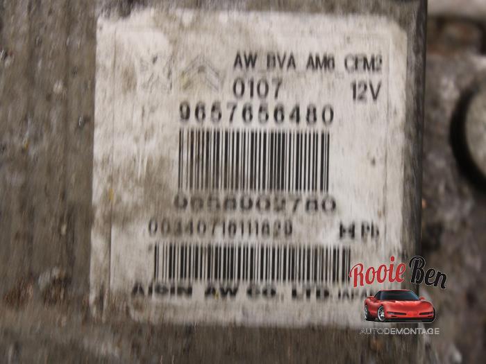 Getriebe van een Peugeot 307 SW (3H) 2.0 HDi 135 16V FAP 2008