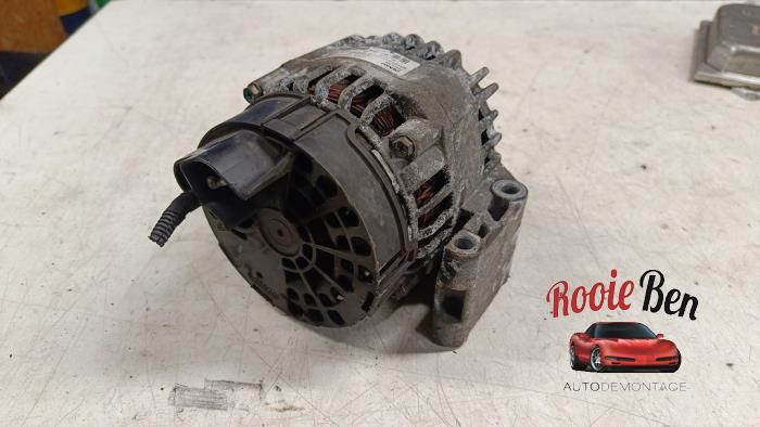 Dynamo d'un Fiat Doblo Cargo (263) 1.3 MJ 16V DPF Euro 5 2012