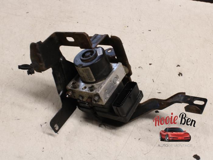 Begagnade ABS-pump Fiat Doblo Cargo (263) 1.3 MJ 16V DPF Euro 5 Pris € 50,00 Marginaltabell erbjuds av Rooie Ben autodemontage