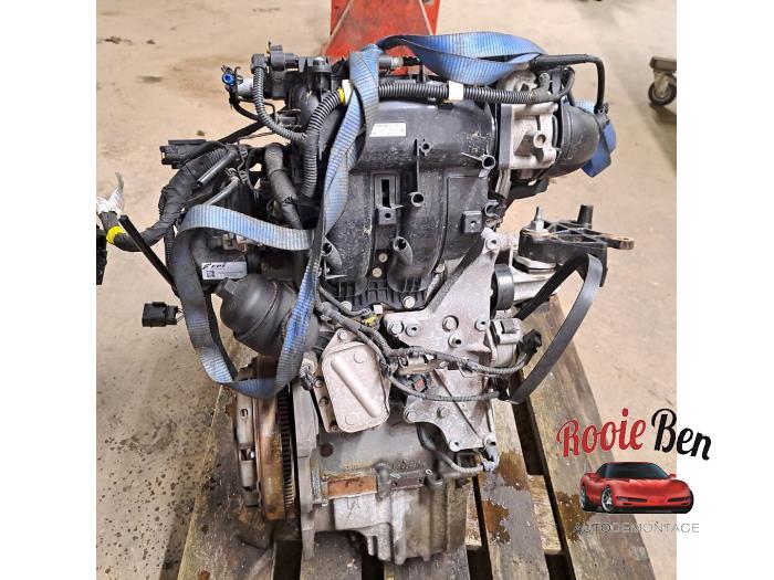 Engine from a Fiat 500 (312) 0.9 TwinAir 80 2016