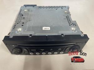 Used Radio CD player Citroen C3 (SC) 1.6 HDi 92 Price on request offered by Rooie Ben autodemontage
