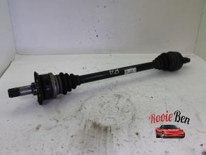 Used Drive shaft, rear right BMW 3 serie (F30) 330e Price on request offered by Rooie Ben autodemontage