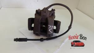 Used Front brake calliper, right BMW 3 serie (F30) 330e Price on request offered by Rooie Ben autodemontage