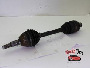 Used Front drive shaft, right Fiat Croma (194) 2.2 MPI 16V Price on request offered by Rooie Ben autodemontage