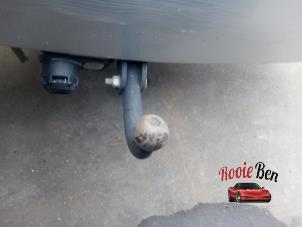 Used Towbar Jeep Grand Cherokee (WH/WK) 5.7 V8 Hemi Price on request offered by Rooie Ben autodemontage