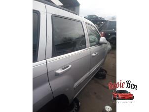Used Rear door 4-door, right Jeep Grand Cherokee (WH/WK) 5.7 V8 Hemi Price on request offered by Rooie Ben autodemontage