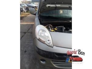 Used Headlight, right Renault Kangoo/Grand Kangoo (KW) 1.5 dCi 85 Price on request offered by Rooie Ben autodemontage
