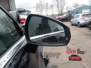 Used Wing mirror, right Audi A3 Sportback (8VA/8VF) 1.6 TDI 16V Price on request offered by Rooie Ben autodemontage