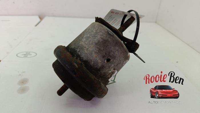 Used Engine mount Buick Enclave 3.6 V6 24V Price € 25,00 Margin scheme offered by Rooie Ben autodemontage
