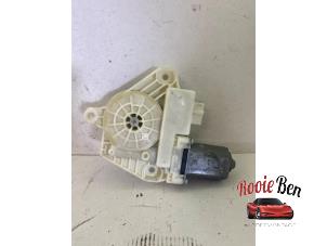 Used Door window motor Mercedes C Estate (S205) C-350 e 2.0 16V Price on request offered by Rooie Ben autodemontage