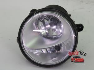 Used Fog light, front left Renault Twingo II (CN) 1.2 16V Price on request offered by Rooie Ben autodemontage