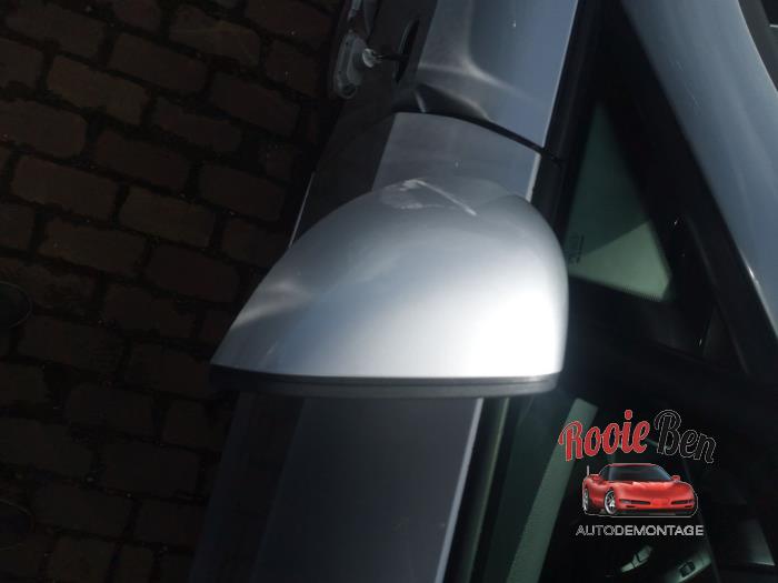 Außenspiegel links van een Seat Ibiza ST (6J8) 1.2 TDI Ecomotive 2011