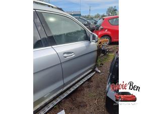 Used Front door 4-door, right Mercedes GL (X166) 4.7 GL 450 V8 32V 4-Matic Price on request offered by Rooie Ben autodemontage