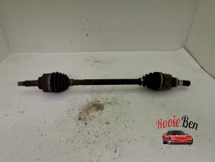Used Front drive shaft, left Suzuki Alto (GF) 1.0 12V Price on request offered by Rooie Ben autodemontage