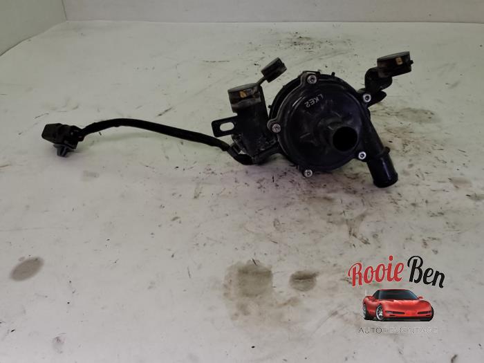 Begagnade Extra vattenpump Kia Niro I (DE) 1.6 GDI Hybrid Pris € 50,00 Marginaltabell erbjuds av Rooie Ben autodemontage