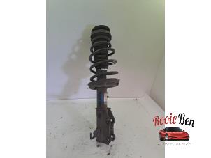 Used Front shock absorber rod, left Chevrolet Malibu 2.0 D 16V Price on request offered by Rooie Ben autodemontage