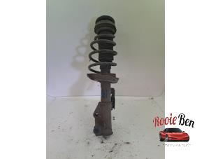 Used Front shock absorber rod, right Chevrolet Malibu 2.0 D 16V Price on request offered by Rooie Ben autodemontage