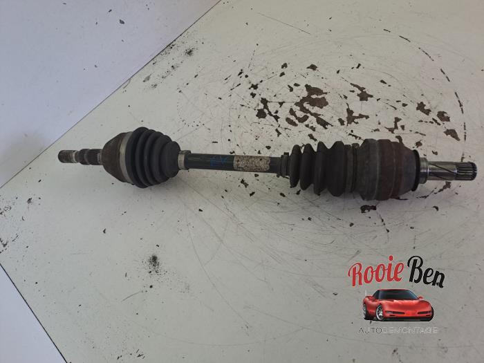 Front drive shaft, left from a Opel Astra H GTC (L08) 1.6 16V 2007