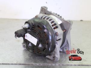Dynamo van een Chrysler Voyager/Grand Voyager (RG/RS) 2.8 CRD 16V Autom. 2008