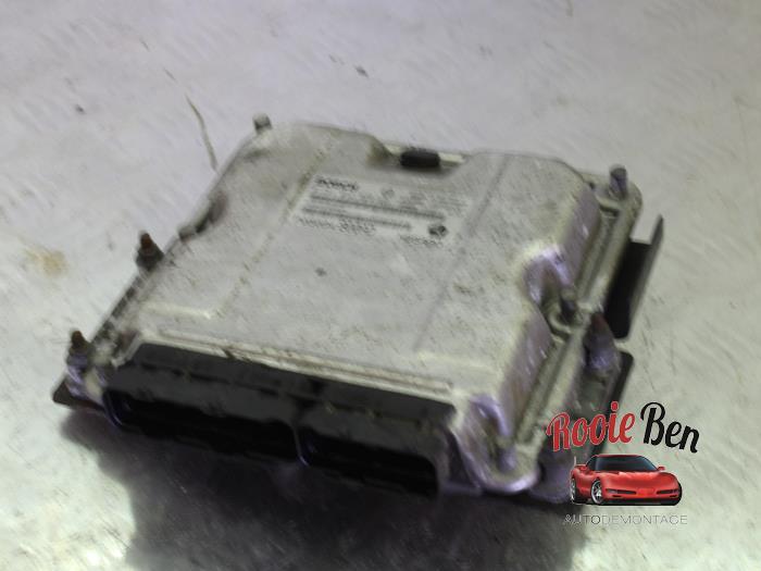 Used Engine management computer Chrysler Voyager/Grand Voyager (RG/RS) 2.8 CRD 16V Autom. Price € 40,00 Margin scheme offered by Rooie Ben autodemontage
