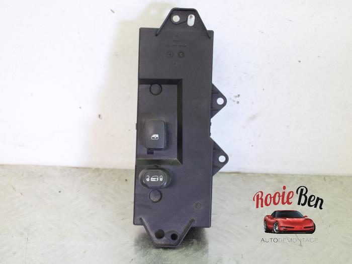 Usados Interruptor de ventanilla eléctrica Chrysler Pacifica 3.5 V6 24V AWD Precio de solicitud ofrecido por Rooie Ben autodemontage