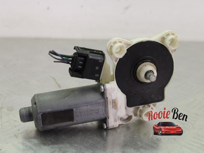 Usados Motor de ventanilla de puerta Mercedes CLK (C209) 2.2 220 CDI 16V Precio € 14,00 Norma de margen ofrecido por Rooie Ben autodemontage