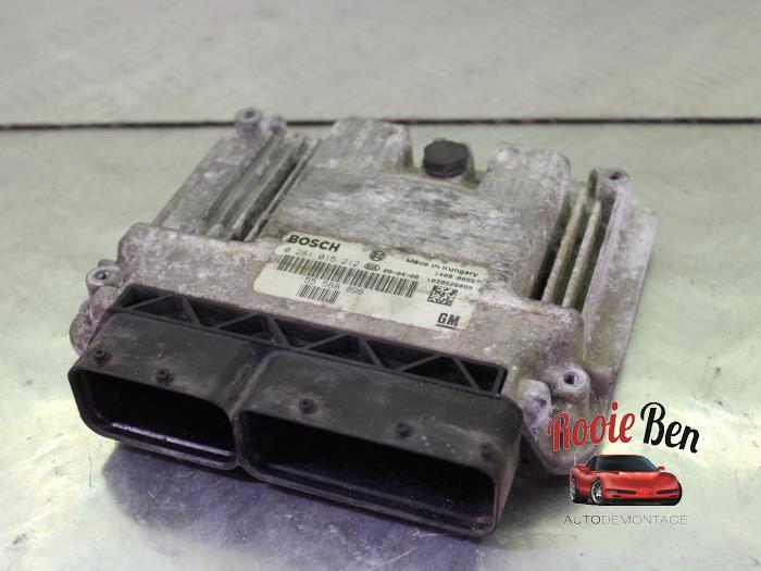 Used Engine management computer Cadillac BLS Wagon 1.9 TiD 16V 180 Price on request offered by Rooie Ben autodemontage