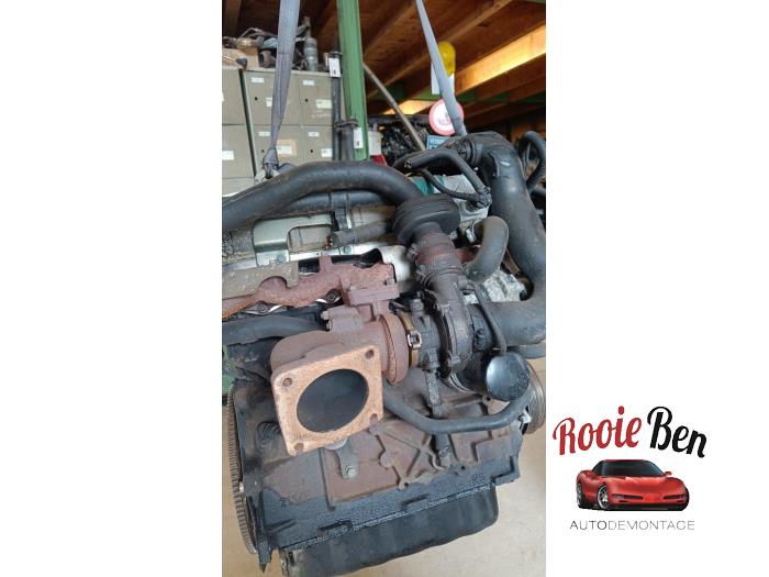Engine from a Chrysler Voyager/Grand Voyager (RG/RS) 2.8 CRD 16V Autom. 2008