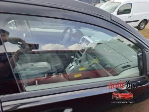 Gebrauchte Türscheibe 4-türig rechts vorne Dodge Caliber 2.0 16V Preis auf Anfrage angeboten von Rooie Ben autodemontage
