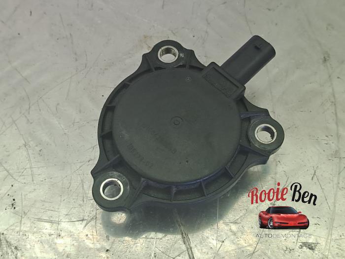 Begagnade Kamaxelsensor Mercedes E (W213) E-200 2.0 Turbo 16V Pris € 30,00 Marginaltabell erbjuds av Rooie Ben autodemontage