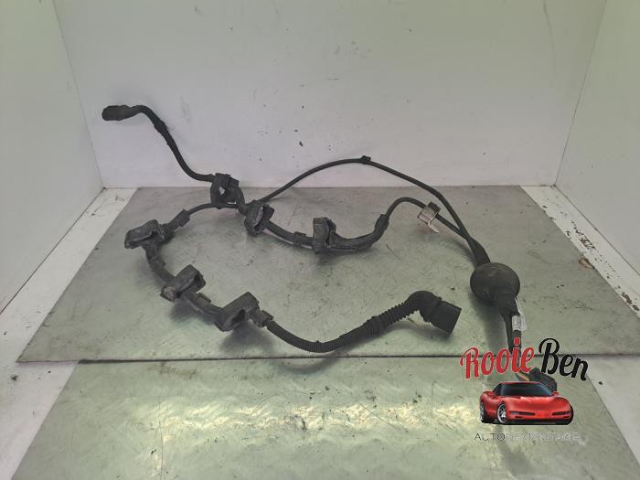 Usagé Câble frein à main BMW 5 serie (F10) 528i 16V Prix € 25,00 Règlement à la marge proposé par Rooie Ben autodemontage