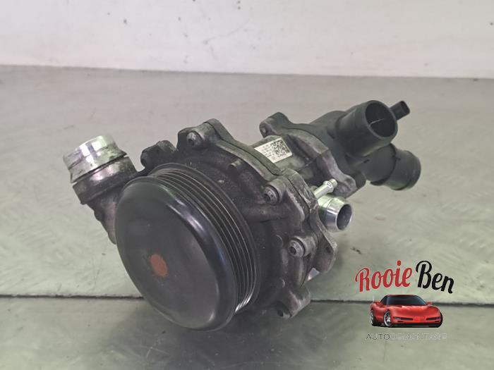 Begagnade Vattenpump Mercedes B (W246/W242) 2.2 B-220 CDI BlueEFFICIENCY,d 16V Pris € 100,00 Marginaltabell erbjuds av Rooie Ben autodemontage