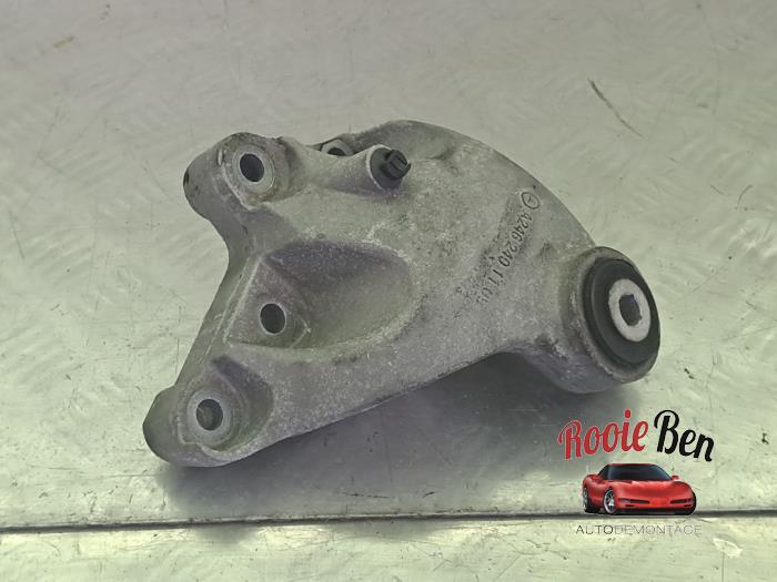 Used Engine mount Mercedes B (W246/W242) 2.2 B-220 CDI BlueEFFICIENCY,d 16V Price € 25,00 Margin scheme offered by Rooie Ben autodemontage