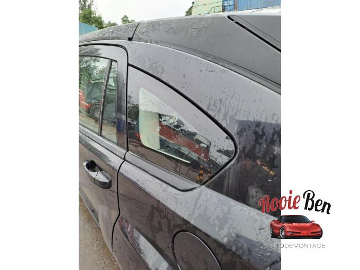 Usados Ventanilla triangular izquierda detrás Dodge Caliber 2.0 16V Precio € 75,00 Norma de margen ofrecido por Rooie Ben autodemontage