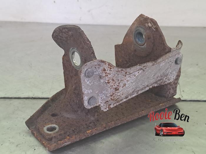 Used Engine mount Ford Usa F-150 Standard Cab 5.0 Crew Cab Price € 50,00 Margin scheme offered by Rooie Ben autodemontage