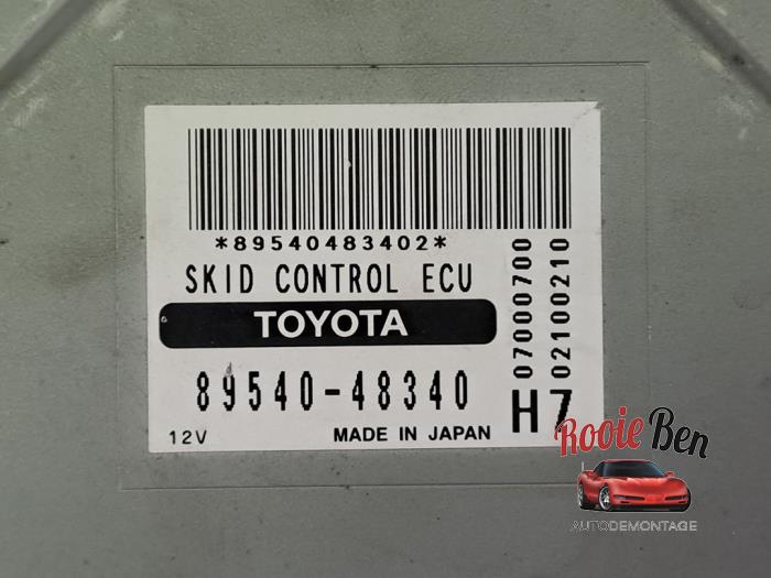 ABS Computer from a Lexus RX (L2) 400h V6 24V VVT-i 4x4 2006