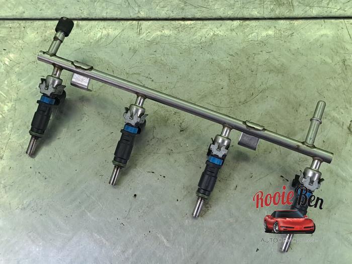 Usagé Système d'injection Opel Astra J (PC6/PD6/PE6/PF6) 1.6 16V Ecotec Prix sur demande proposé par Rooie Ben autodemontage