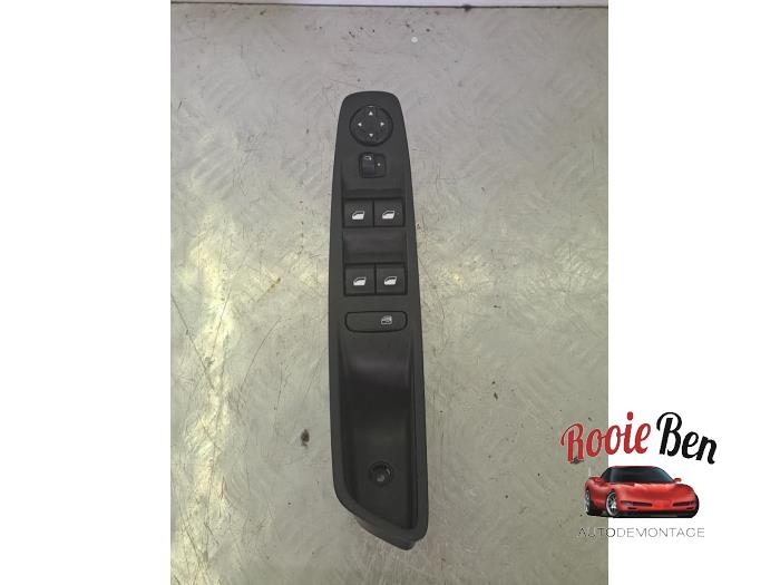 Usados Interruptor de ventanilla eléctrica Opel Grandland (X) 1.2 Turbo 12V Precio € 50,00 Norma de margen ofrecido por Rooie Ben autodemontage
