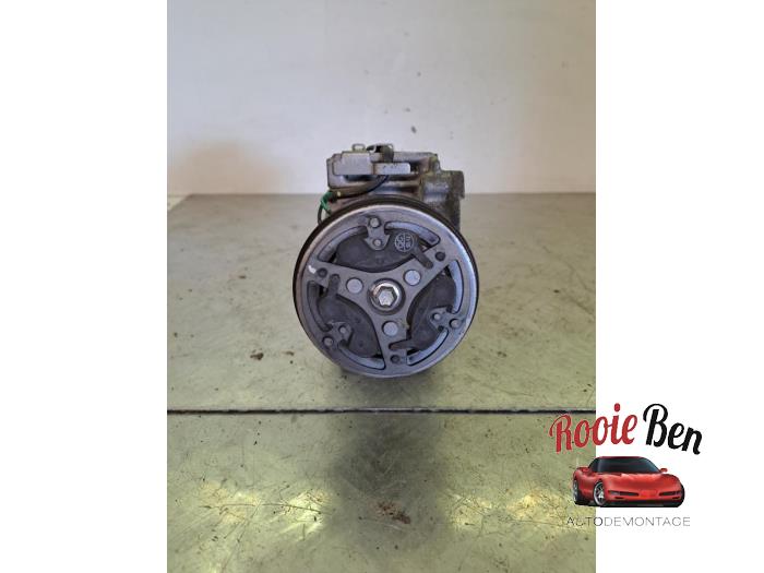 Usagé Pompe clim Opel Karl 1.0 12V Prix € 75,00 Règlement à la marge proposé par Rooie Ben autodemontage