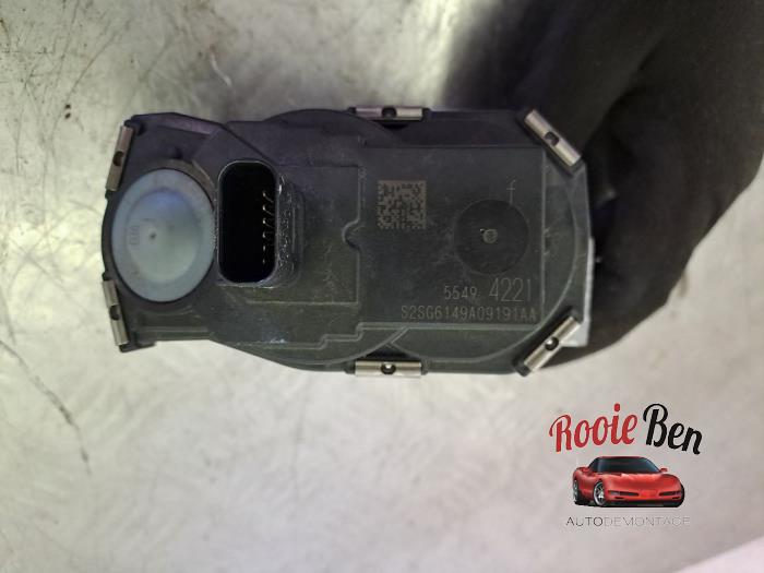 Usagé Boitier papillon Opel Karl 1.0 12V Prix € 45,00 Règlement à la marge proposé par Rooie Ben autodemontage