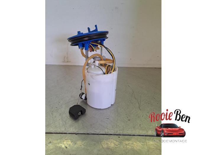 Usagé Pompe à carburant Volkswagen Golf VIII (CD1) 2.0 TSI R 16V 4Motion Prix € 125,00 Règlement à la marge proposé par Rooie Ben autodemontage