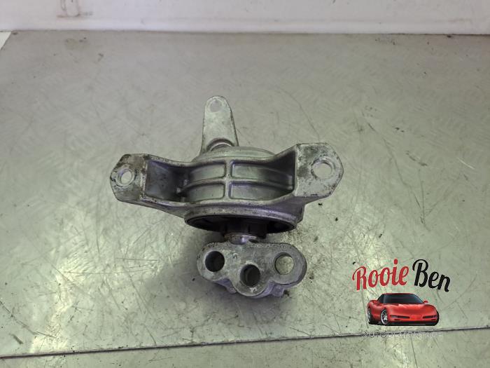 Used Engine mount Opel Meriva (B) 1.4 Turbo 16V ecoFLEX Price € 25,00 Margin scheme offered by Rooie Ben autodemontage