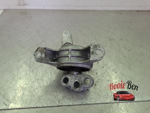 Motorlager van een Opel Meriva (B) 1.4 Turbo 16V ecoFLEX 2015