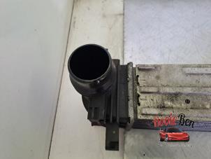 Intercooler d'un Renault Grand Scénic III (JZ) 1.2 16V TCe 115 2014